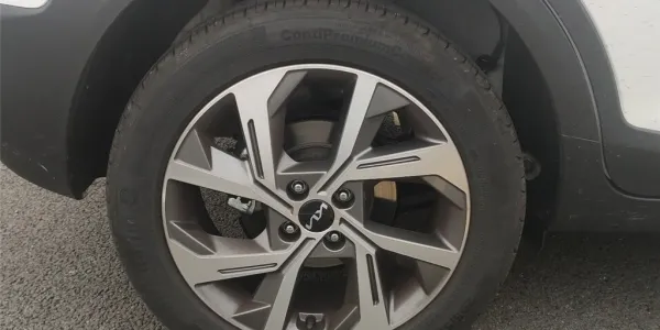 visuel - Kia Stonic 1.0 T-GDI 100 CH BVM6 GT-line