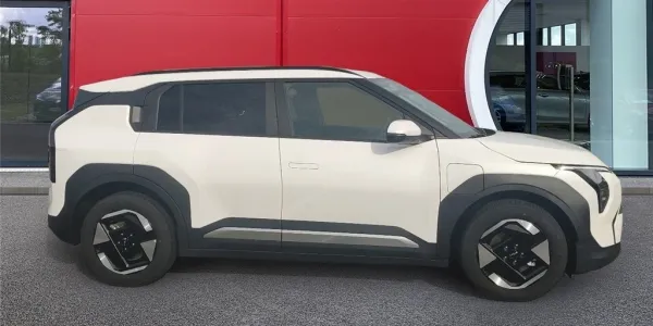 visuel - Kia EV3 81.4 KWH 204 CH Earth