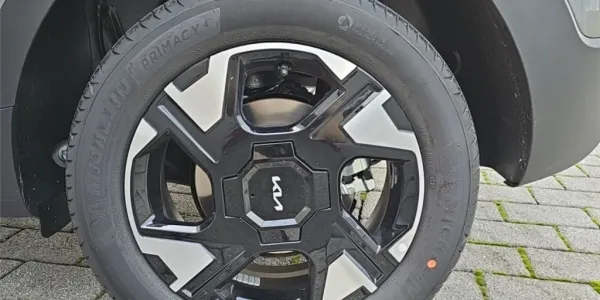 visuel - Kia Stonic 1.0 T-GDI 115 CH MHEV DCT7 Active