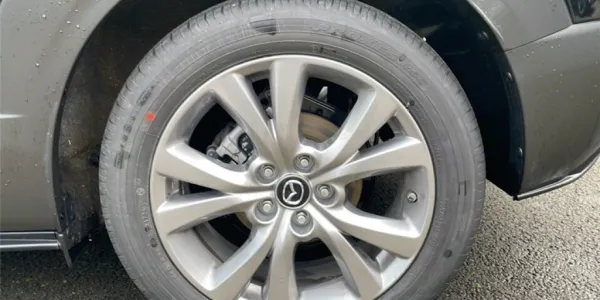 visuel - Mazda CX-30 2025 2.5L E-SKYACTIV G M HYBRID 140 CH 4X2 BVM6 Exclusive-Line