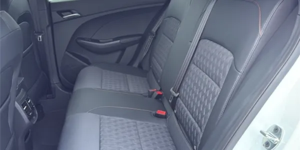 visuel - MG mg3 1.5 L HYBRID+ 195 CH Luxury