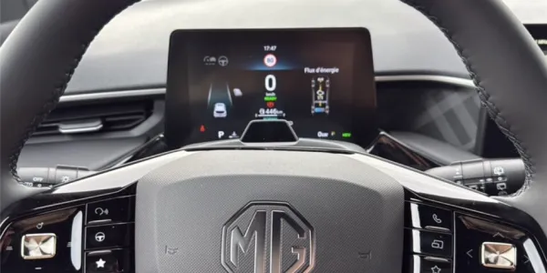 visuel - MG mg3 1.5 L HYBRID+ 195 CH Luxury