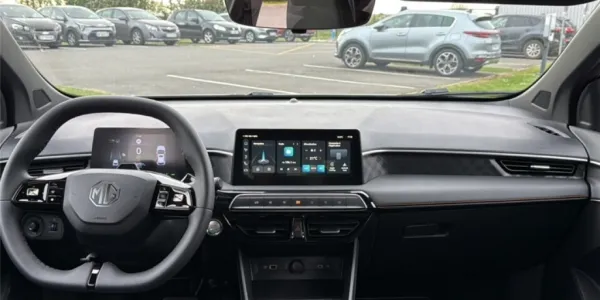 visuel - MG mg3 1.5 L HYBRID+ 195 CH Luxury