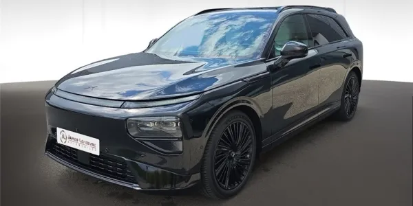 Photo - Xpeng G9 Performance