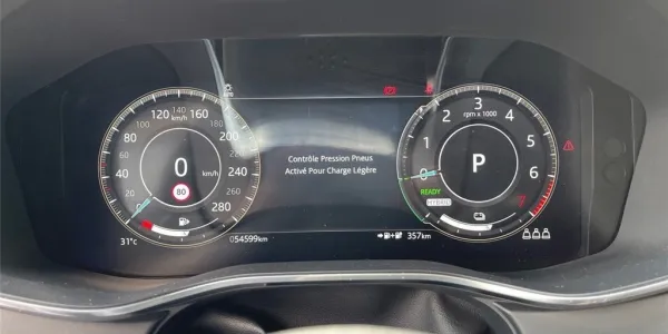 visuel - Jaguar F-Pace 2.0 - P400E PHEV AWD BVA8 R-Dynamic SE