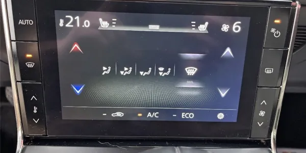 visuel - Mazda MX-30 FIRST Edition Mo E-SKYACTIV 145 CH Modern Confidence