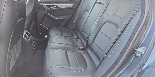 visuel - Jaguar F-Pace 2.0 - P400E PHEV AWD BVA8 R-Dynamic SE