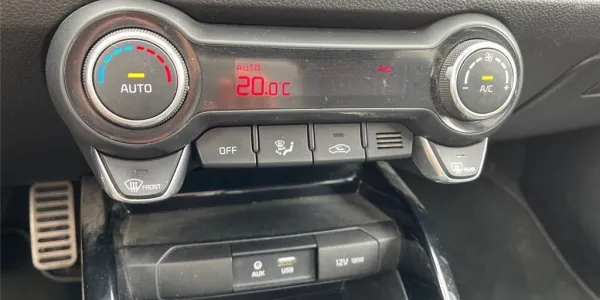 visuel - Kia Stonic 1.0 T-GDI 120 CH ISG BVM6 Premium