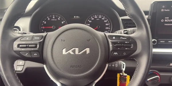 visuel - Kia Stonic 1.0 T-GDI 100 CH BVM6 Active