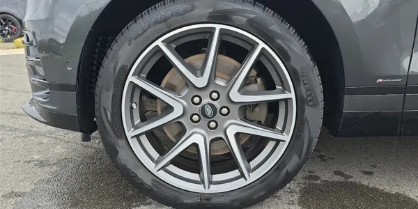 visuel - Land Rover Range Rover Velar 2.0L P400E PHEV 404CH HSE R-Dynamic