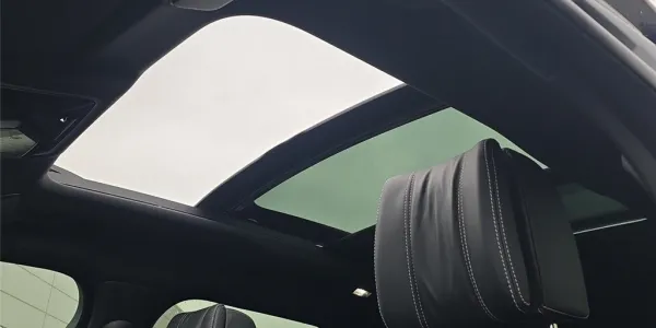 visuel - Land Rover Range Rover Velar 2.0L P400E PHEV 404CH HSE R-Dynamic