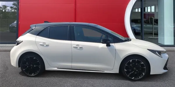 visuel - Toyota Corolla XII HYBRIDE MY21 122H GR Sport