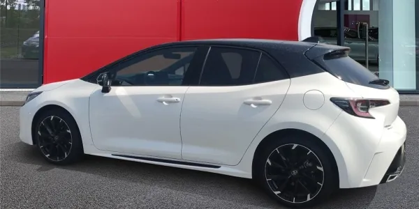 visuel - Toyota Corolla XII HYBRIDE MY21 122H GR Sport