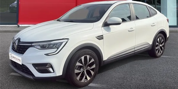 Photo - Renault Arkana E-TECH 145 Zen