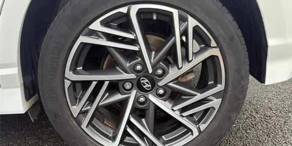 visuel - Hyundai Kona 1.0 T-GDI 120 HYBRID 48V N Line Executive