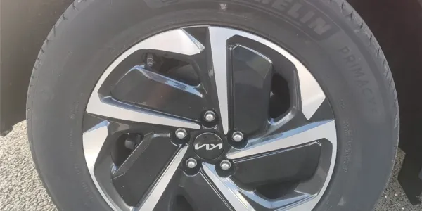 visuel - Kia Sportage V 1.6 T-GDI 230CH ISG HYBRIDE BVA6 4X2 Active