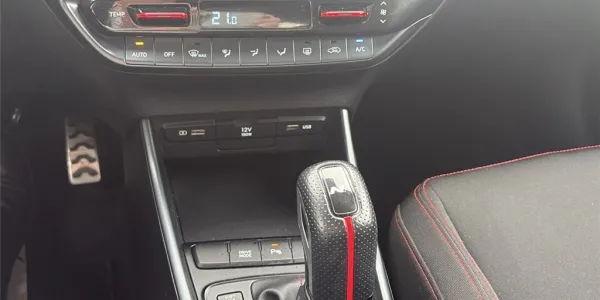 visuel - Hyundai i20 III 1.0 T-GDI 100 DCT-7 HYBRID 48V N Line Michel Vaillant