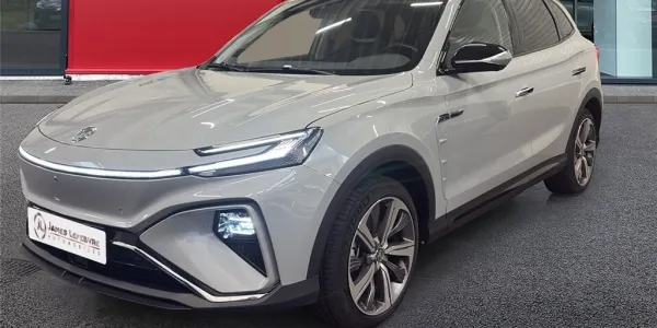 Photo - MG Marvel R EV 4WD Performance