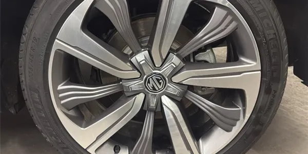 visuel - MG Marvel R EV 4WD Performance