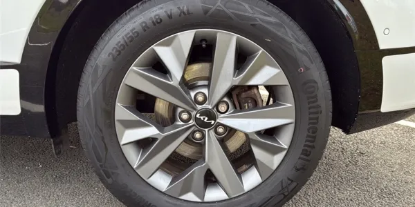 visuel - Kia Sportage V 1.6 T-GDI 230CH ISG HYBRIDE BVA6 4X4 GT Line Premium