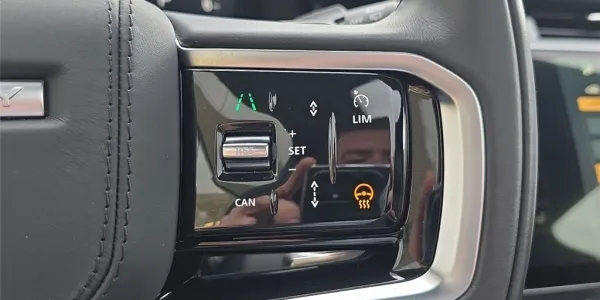 visuel - Land Rover Discovery Sport P200 FLEXFUEL MHEV AWD BVA Dynamic HSE