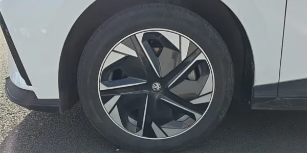 visuel - MG MG4 ELECTRIC 51KWH - 125 KW 2WD Standard