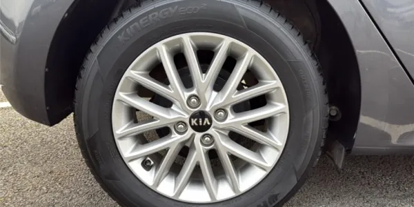 visuel - Kia Rio IV 1.0L T-GDI 100 CH ISG Urban Edition