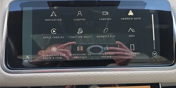 visuel - Land Rover Range Rover Velar 2.0L P400E PHEV 404CH SE R-Dynamic