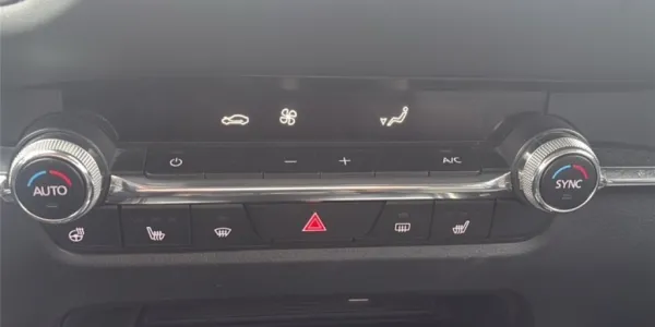 visuel - Mazda CX-30 2020 2.0L SKYACTIV-G M HYBRID 122 CH 4X2 BVA6 Inspiration