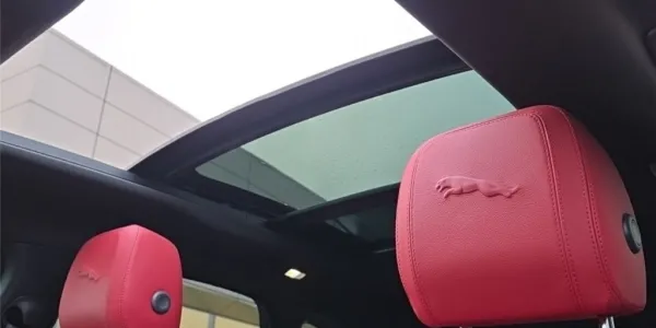 visuel - Jaguar F-Pace PLUG-IN HYB P400e R-DYNAMIC S 2.0 - PHEV AWD BVA8 Black