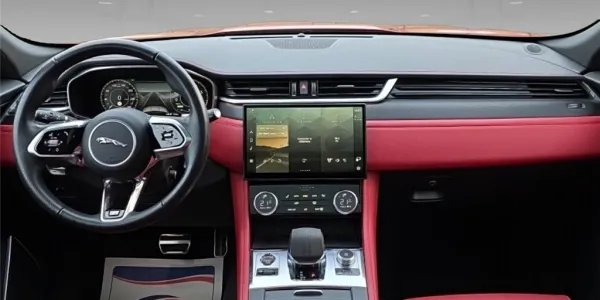 visuel - Jaguar F-Pace PLUG-IN HYB P400e R-DYNAMIC S 2.0 - PHEV AWD BVA8 Black