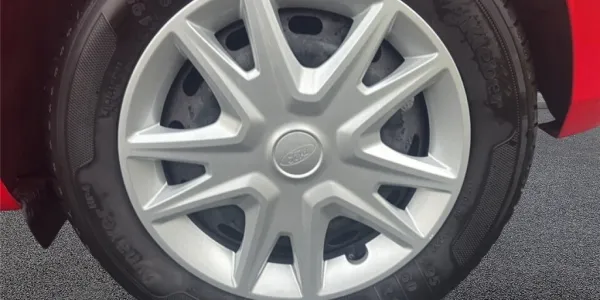 visuel - Ford Fiesta VII 1.1 70 CH BVM5 Trend