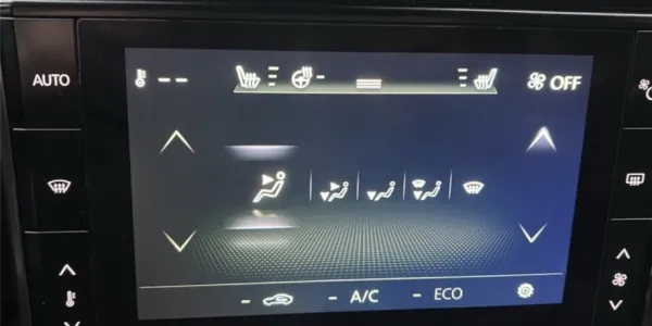 visuel - Mazda MX-30 ELECTRIQUE 2022 E-SKYACTIV 145 CH Makoto Industrial Vintage