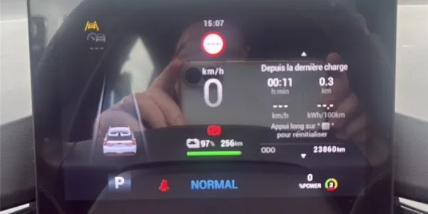 visuel - MG MG4 ELECTRIC 51KWH - 125 KW 2WD Standard