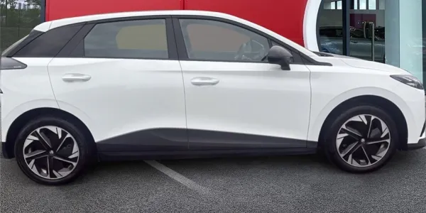 visuel - MG MG4 ELECTRIC 51KWH - 125 KW 2WD Standard