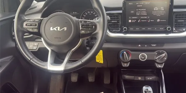 visuel - Kia Stonic 1.0 T-GDI 100 CH BVM6 Active