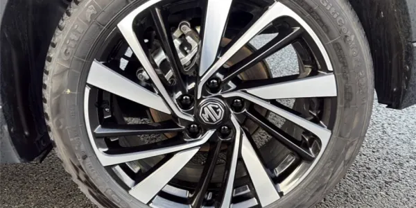 visuel - MG ZS III 1.5 L HYBRID+ 197 CH Luxury