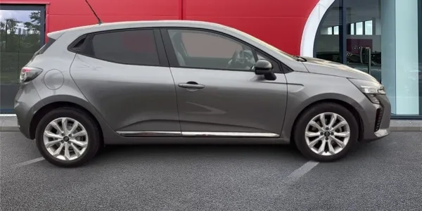 Photo - Renault Clio V BLUE DCI 100 GSR2 Evolution