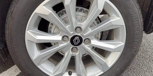 visuel - Renault Clio V BLUE DCI 100 GSR2 Evolution