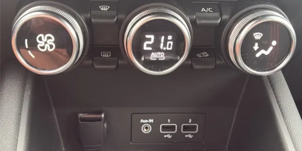 visuel - Renault Captur II E-TECH 145 - 21B R.S. Line