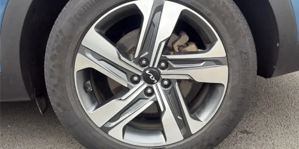 visuel - Kia Sorento IV 1.6 T-GDI HYBRIDE 230 CH 7 PL BVA6 Design