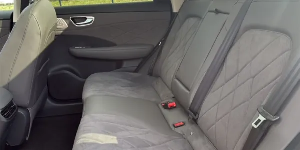 visuel - MG mgs6 EV Luxury