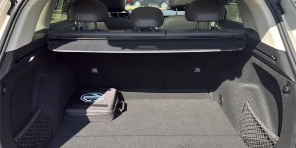 visuel - MG mgs6 EV Luxury