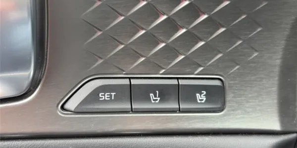 visuel - Kia Sorento IV 1.6 T-GDI HYBRIDE 230 CH 7 PL BVA6 Premium