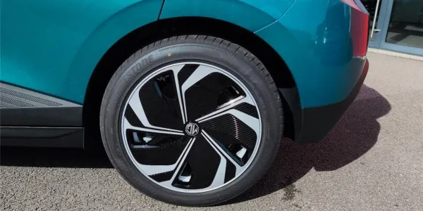 visuel - MG MG4 EV 64KWH - 140 KW Premium