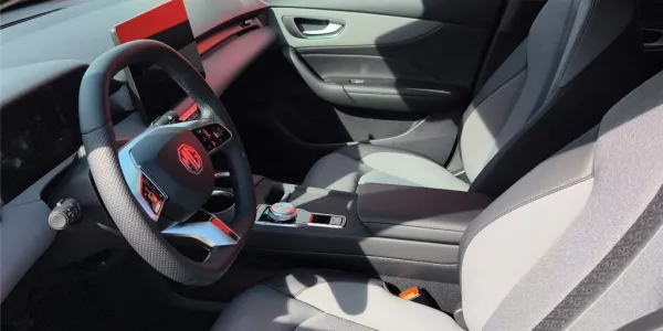 visuel - MG MG4 EV 64KWH - 140 KW Premium