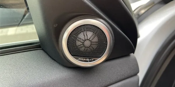 visuel - Land Rover Range Rover Evoque II MARK III P300E PHEV AWD BVA8 R-Dynamic SE