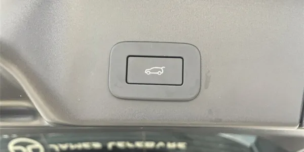 visuel - Land Rover Range Rover Evoque II MARK III P300E PHEV AWD BVA8 R-Dynamic SE