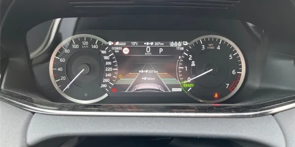 visuel - Land Rover Range Rover Evoque II MARK III P300E PHEV AWD BVA8 R-Dynamic SE