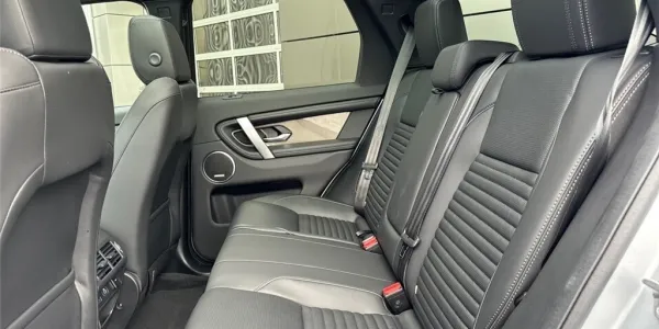 visuel - Land Rover Discovery Sport P300E PHEV AWD BVA Dynamic SE